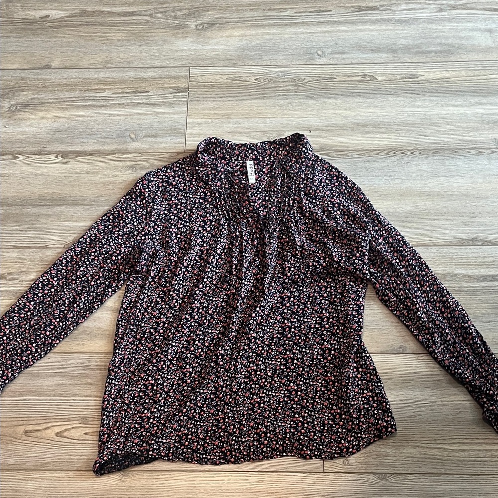 Mudd Black and Pink Floral Blouse